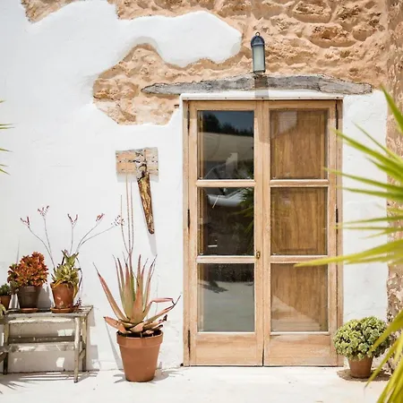Beautiful In A Romantic Gateway Santa Gertrudis (Ibiza)