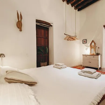 Beautiful In A Romantic Gateway Villa Santa Gertrudis (Ibiza)