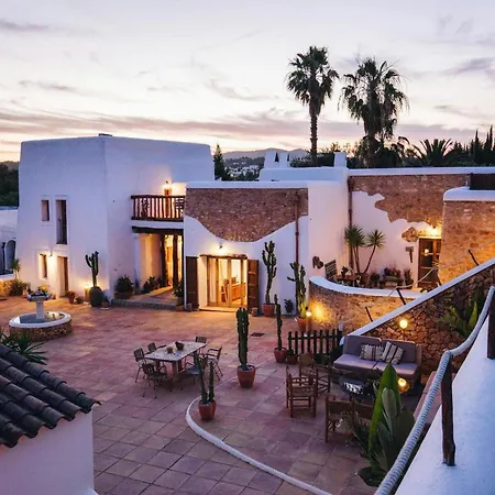 Beautiful In A Romantic Gateway Villa *