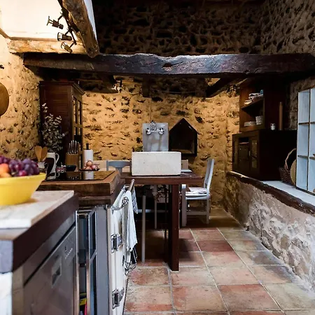 Beautiful In A Romantic Gateway Villa *