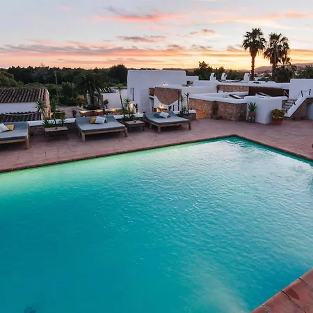 Beautiful In A Romantic Gateway * Santa Gertrudis (Ibiza)