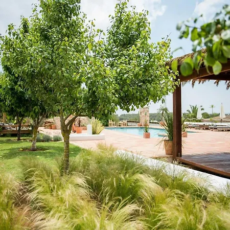 Beautiful In A Romantic Gateway Villa